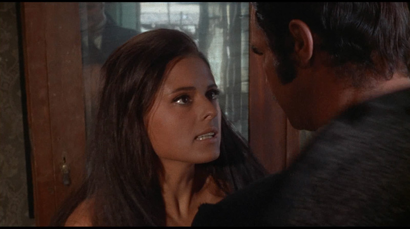 sc100e07.jpg - 100 Rifles screencap