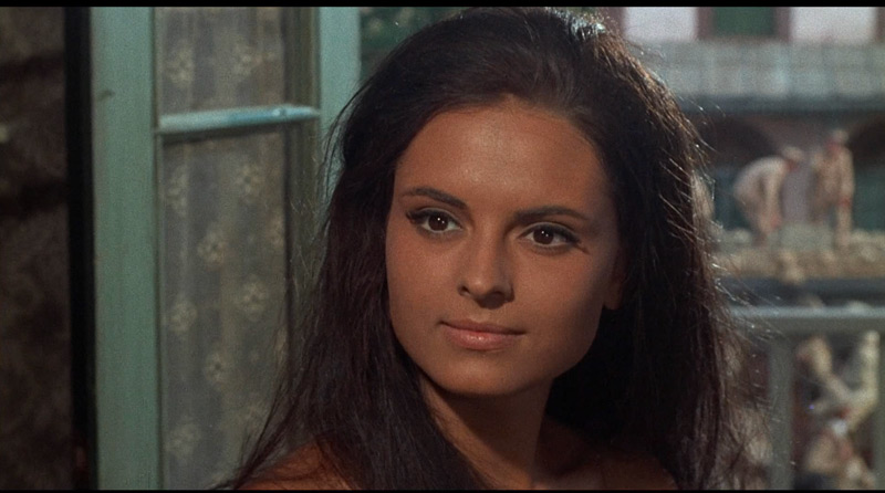 sc100e09.jpg - 100 Rifles screencap