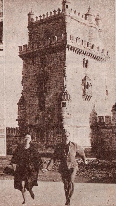 03still.jpg - Los gatos negros/A canção da Saudade publicity shot (at Castillo Branco)