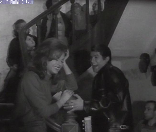 scsaudade09.jpg - A canção da Saudade screencap