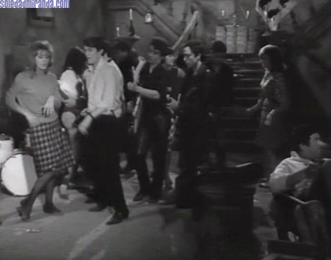 scsaudade27.jpg - A canção da Saudade screencap