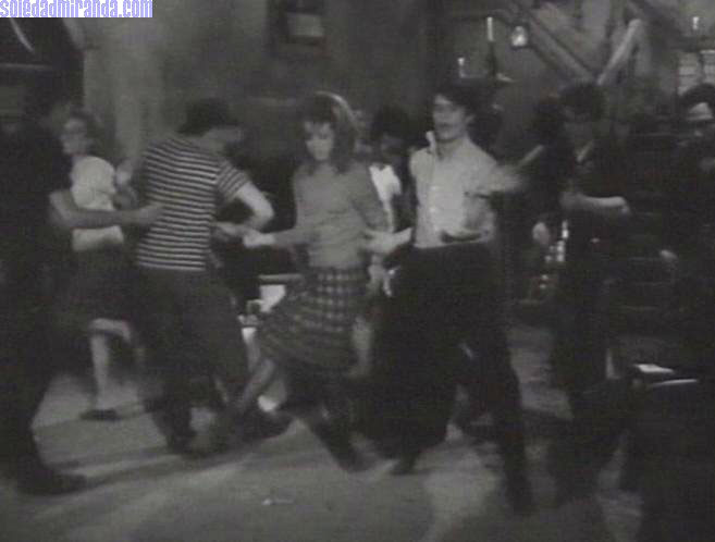 scsaudade28.jpg - A canção da Saudade screencap