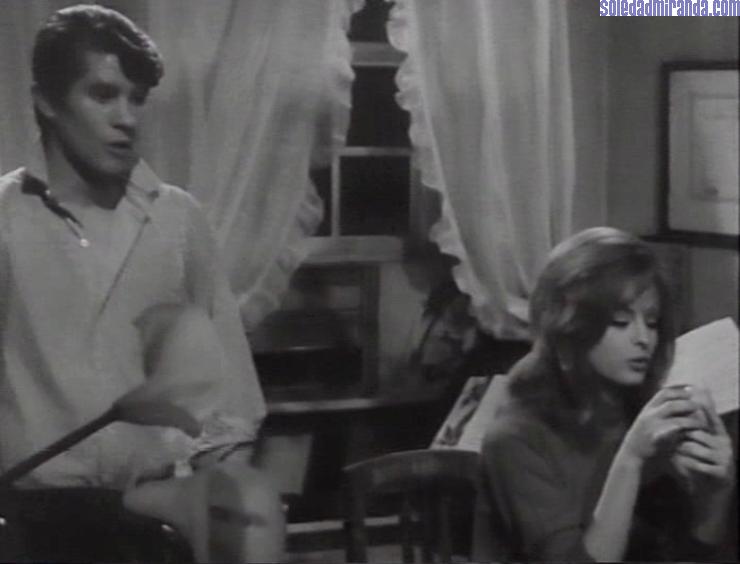 scsaudade33.jpg - A canção da Saudade screencap