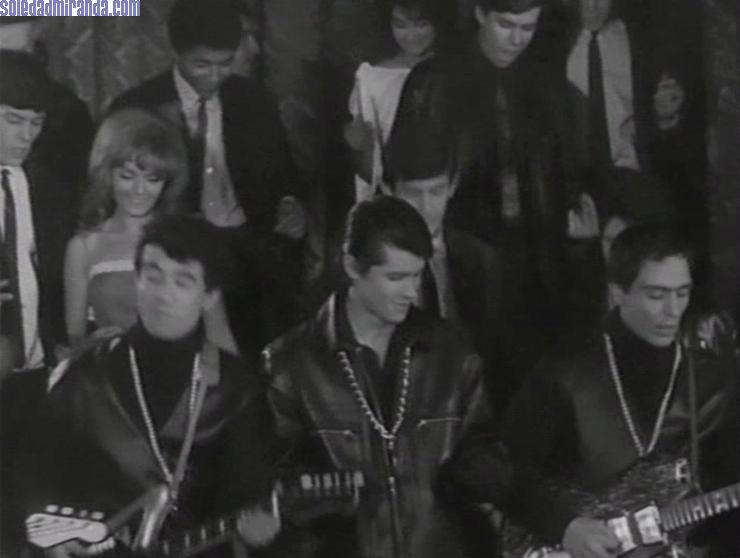 scsaudade55.jpg - A canção da Saudade screencap