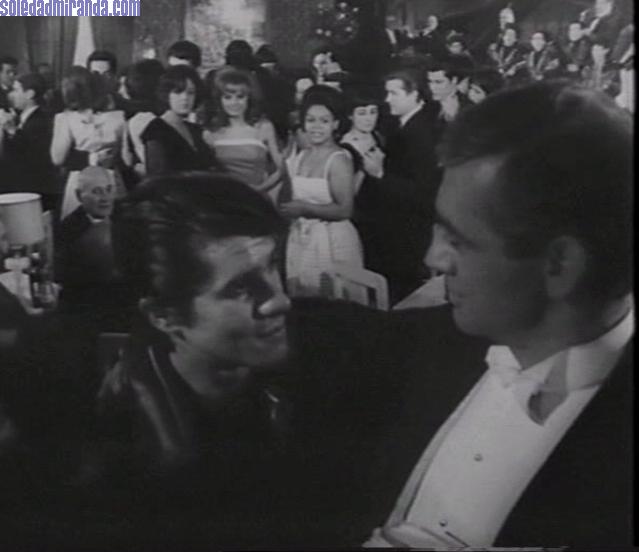 scsaudade57.jpg - A canção da Saudade screencap