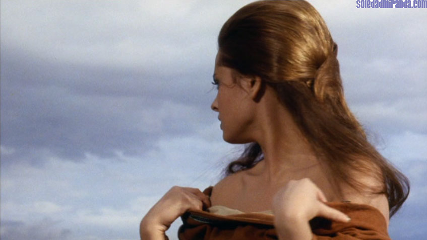 castsc16.jpg - Castilian screencap