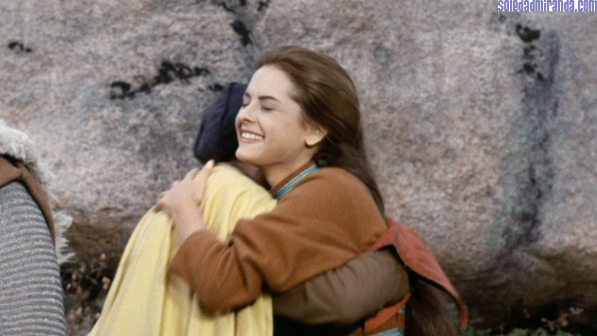 castsc19.jpg - Castilian screencap