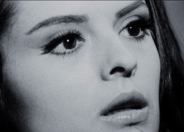 cuadsc21.jpg - Vampir-Cuadecuc screencap