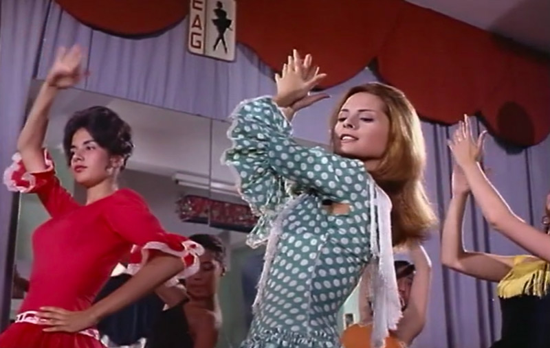 sccuat05.jpg - Cuatro bodas y pico screencap