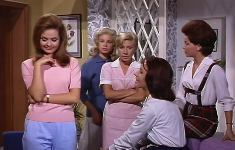 sccuat07.jpg - Cuatro bodas y pico screencap