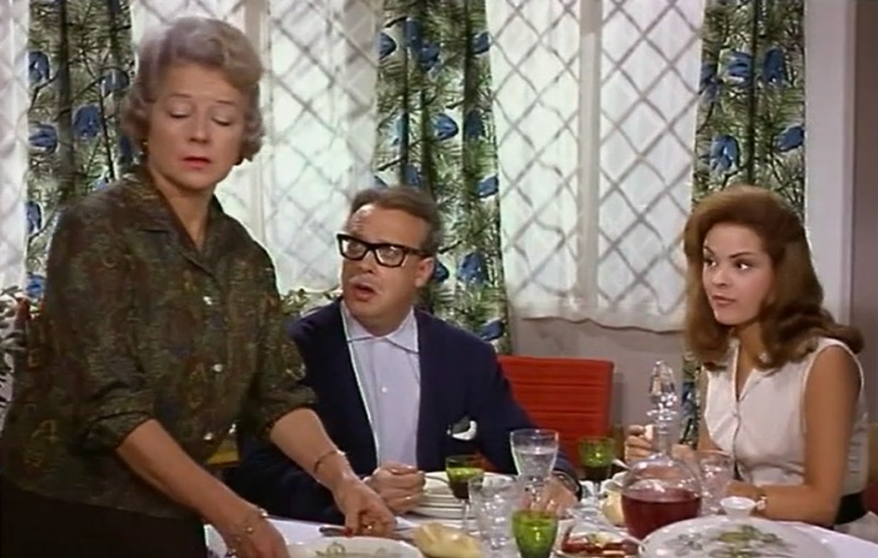 sccuat12.jpg - Cuatro bodas y pico screencap