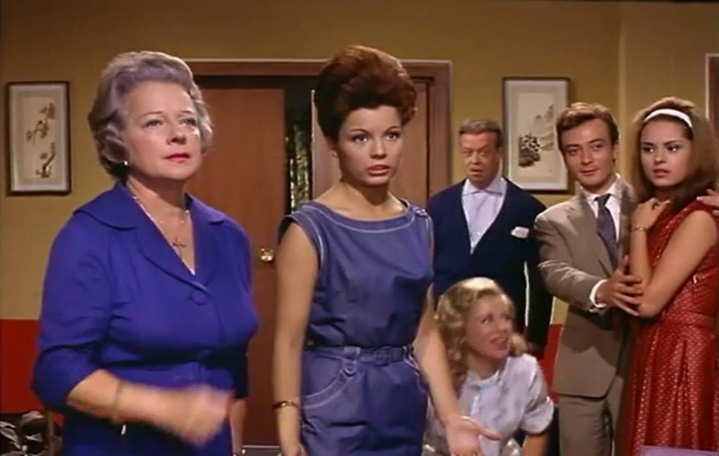 sccuat27.jpg - Cuatro bodas y pico screencap