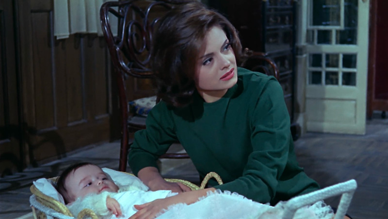 sccurr52.jpg - Currito de la Cruz screencap