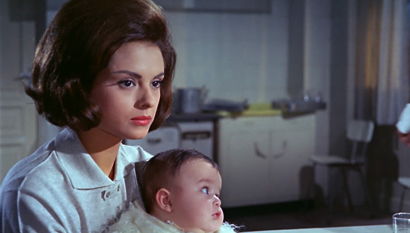 sccurr57.jpg - Currito de la Cruz screencap