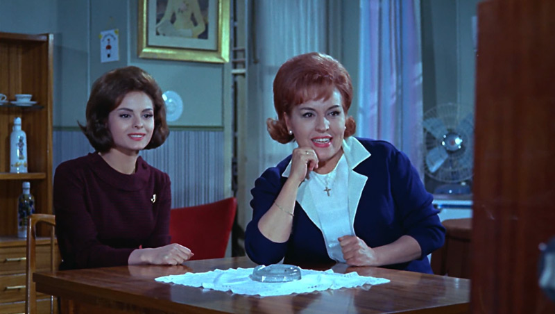 sccurr61.jpg - Currito de la Cruz screencap