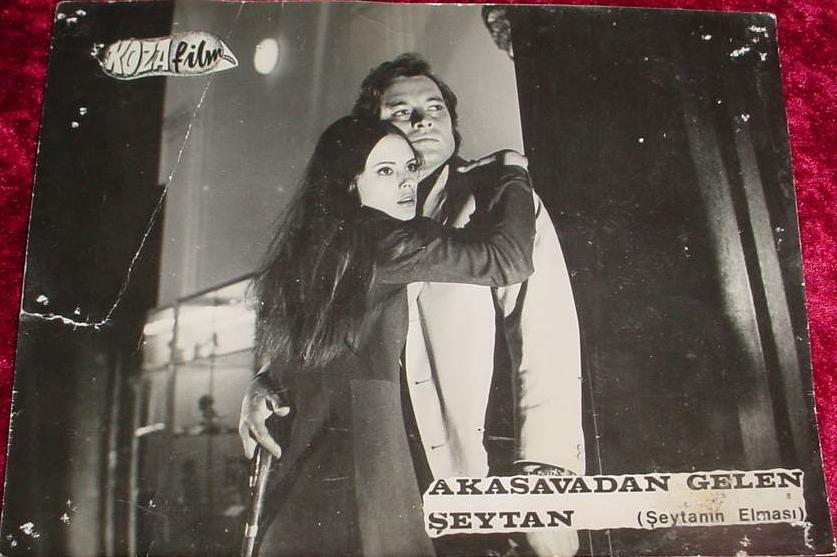 016tlob.jpg - Devil Came From Akasava Turkish lobby card