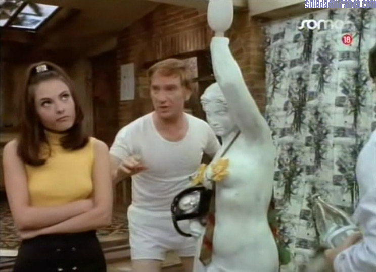 estudiosc19.jpg - Estudio amueblado 2.P. screencap