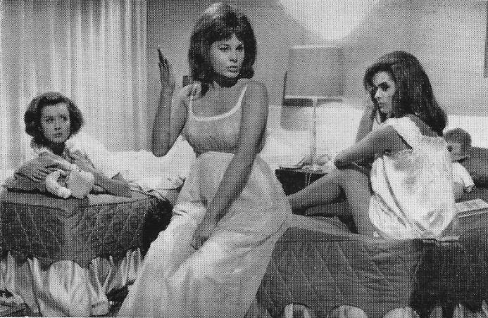 02still.jpg - Las hijas de Helena still
