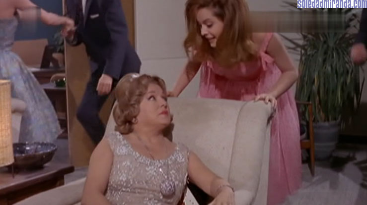 hijassc33.jpg - Las hijas de Helena screencap