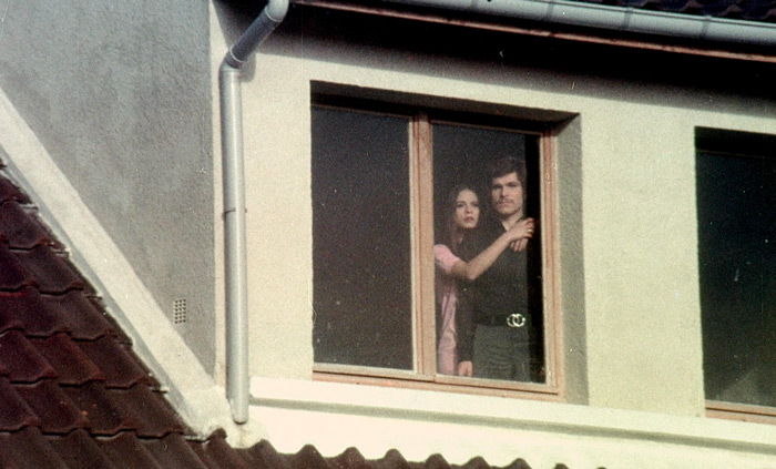 scnig03.jpg - Nightmares Come at Night screencap