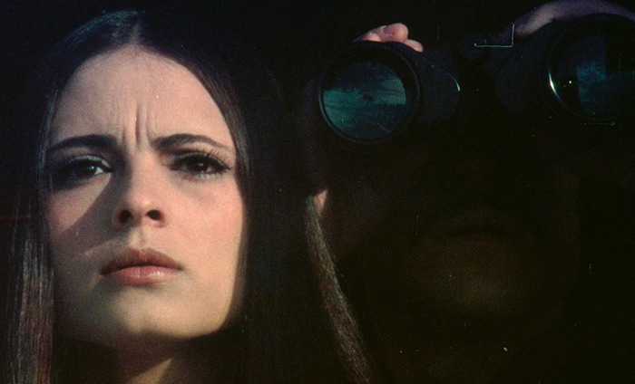 scnig04.jpg - Nightmares Come at Night screencap