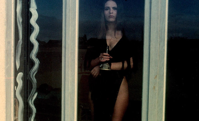 scnig08.jpg - Nightmares Come at Night screencap