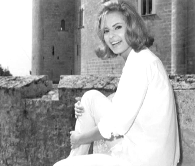 04still.jpg - Playa de Formentor publicity still