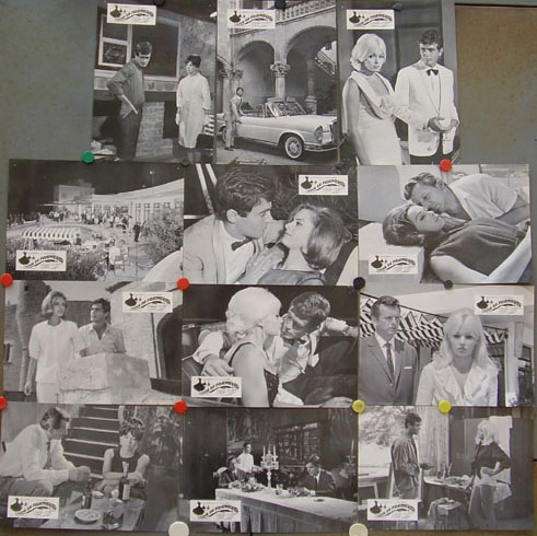 12lobby.jpg - Playa de Formentor lobby cards