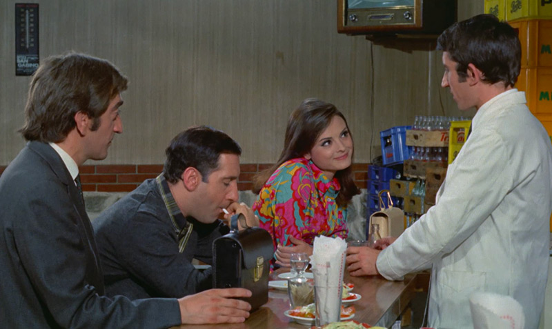 scsolt03.jpg - Soltera y madre en la vida screencap