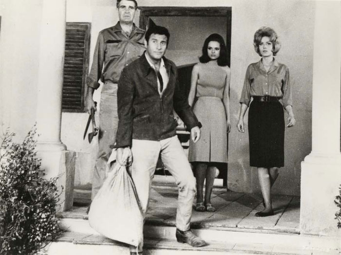 12stillb.jpg - Sound of Horror still