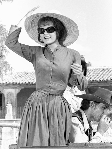 15stillB.jpg - Sugar Colt behind-the-scenes still