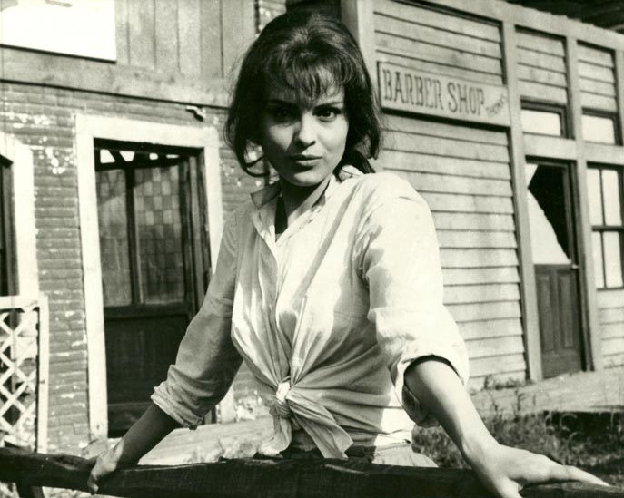 16stillc.jpg - Sugar Colt behind-the-scenes still