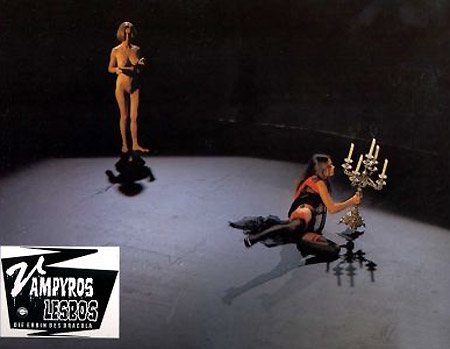003lobby.jpg - Vampyros Lesbos lobby card