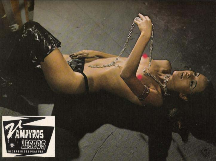 007lobby.jpg - Vampyros Lesbos lobby card