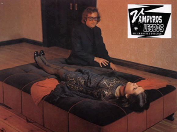 008lobby.jpg - Vampyros Lesbos lobby card