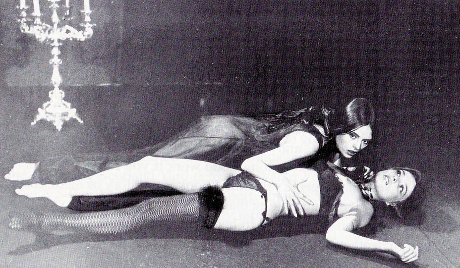 027still.jpg - Vampyros Lesbos still