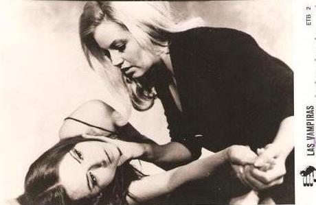 035stilla.jpg - Vampyros Lesbos still
