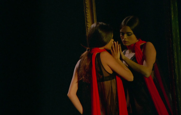 scvamp04.jpg - Vampyros Lesbos screencap