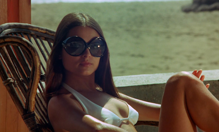 scvamp11.jpg - Vampyros Lesbos screencap