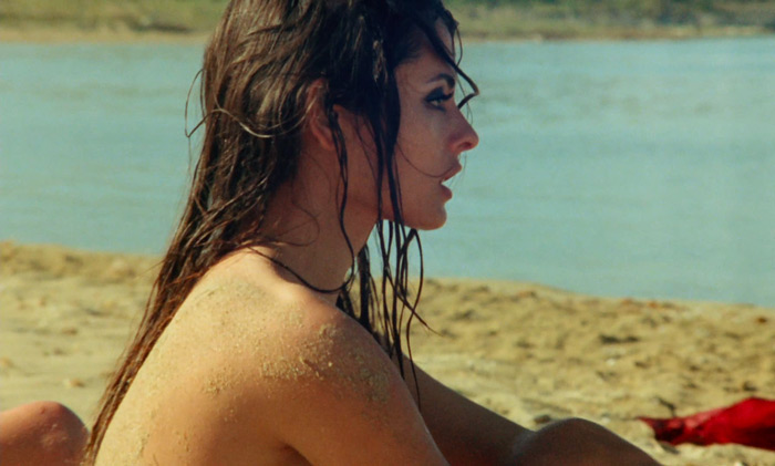 scvamp14.jpg - Vampyros Lesbos screencap