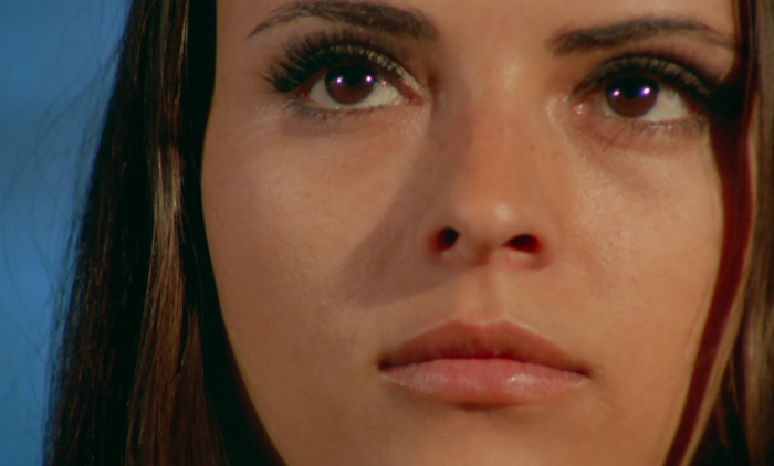 scvamp26.jpg - Vampyros Lesbos screencap