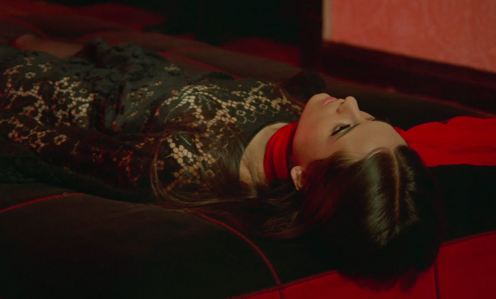 scvamp33.jpg - Vampyros Lesbos screencap